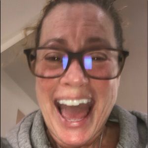 Meet your Posher, Deetta